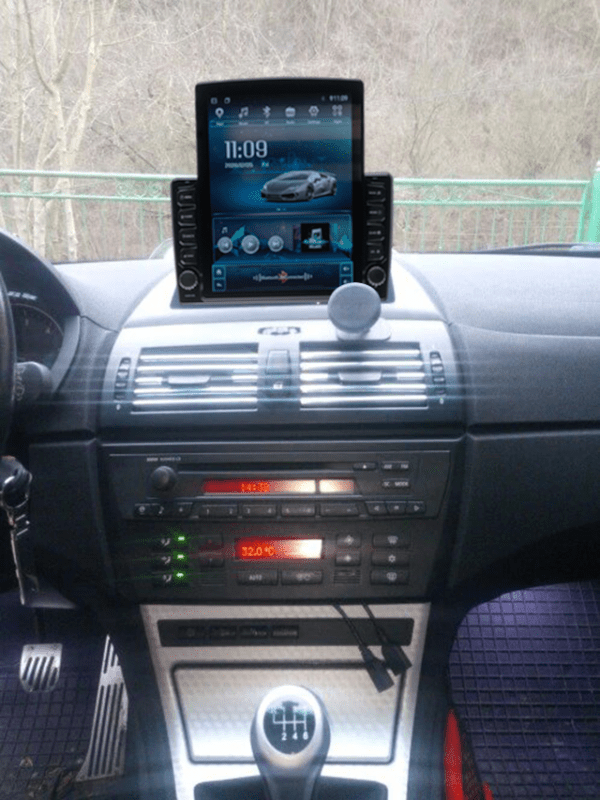 Navigatie AUTONAV Android GPS Dedicata BMW X3 E83, Model XPERT Memorie 32GB Stocare, 2GB DDR3 RAM, Butoane Si Volum Fizice, Display Vertical Stil Tesla 10" Full-Touch, WiFi, 2 x USB, Bluetooth, Quad-Core 4 * 1.3GHz, 4 * 50W Audio