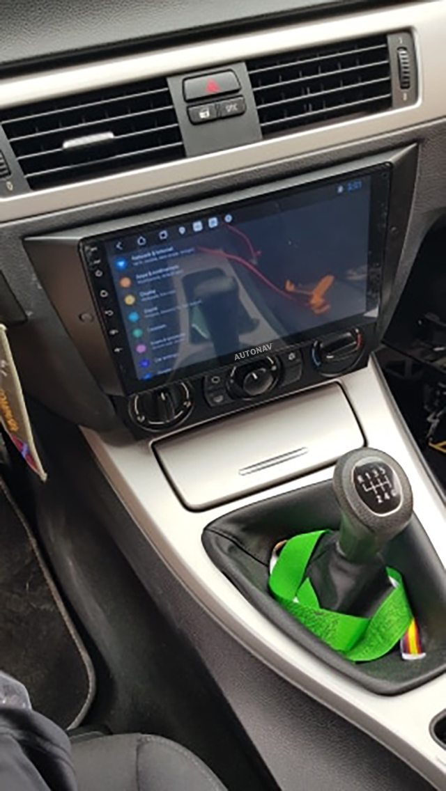 Navigatie AUTONAV PLUS Android GPS Dedicata BMW Seria 3 E90, Model Classic, Memorie 16GB Stocare, 1GB DDR3 RAM, Display 9" Full-Touch, WiFi, 2 x USB, Bluetooth, CPU Quad-Core 4 * 1.3GHz, 4 * 50W Audio, Intrare Subwoofer, Amplificator