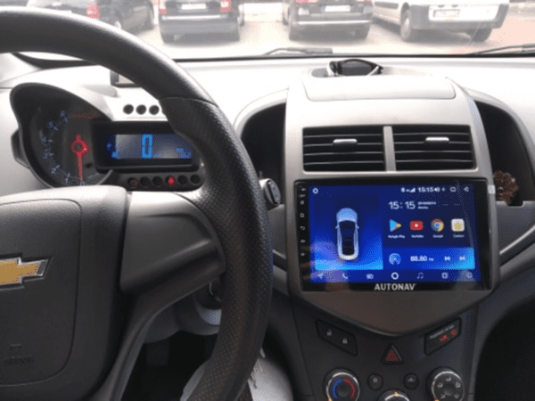 Navigatie AUTONAV Android GPS Dedicata Chevrolet Aveo T300 2011-2015, Model Classic, Memorie 32GB Stocare, 2GB DDR3 RAM, Display 9" Full-Touch, WiFi, 2 x USB, Bluetooth, Quad-Core 4 * 1.3GHz, 4 * 50W Audio