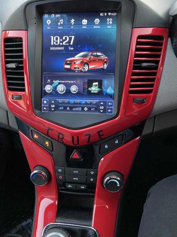 Navigatie AUTONAV Android GPS Dedicata Chevrolet Cruze 2008-2016 Stil Tesla, 128GB Stocare, 6GB DDR3 RAM, Display Vertical Stil Tesla 10" , WiFi, 2 x USB, Bluetooth, 4G, Octa-Core 8 * 1.3GHz, 4 * 50W Audio
