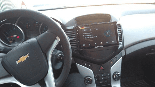 Navigatie AUTONAV Android GPS Dedicata Chevrolet Cruze 2008-2016, Model Classic, Memorie 32GB Stocare, 2GB DDR3 RAM, Display 9" Full-Touch, WiFi, 2 x USB, Bluetooth, Quad-Core 4 * 1.3GHz, 4 * 50W Audio