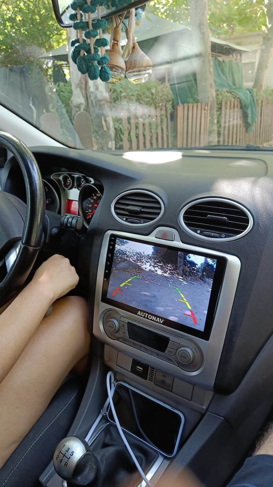 Navigatie AUTONAV ECO Android GPS Dedicata Ford Focus 2 Clima Auto, Model Classic, Memorie 16GB Stocare, 1GB DDR3 RAM, Display 9" Full-Touch, WiFi, 2 x USB, Bluetooth, Quad-Core 4 * 1.3GHz, 4 * 50W Audio