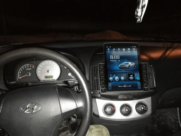 Navigatie AUTONAV PLUS Android GPS Dedicata Hyundai Elantra 2006-2010, Model XPERT Memorie 16GB Stocare, 1GB DDR3 RAM, Butoane Si Volum Fizice, Display Vertical Stil Tesla 10" Full-Touch, WiFi, 2 x USB, Bluetooth, Quad-Core 4 * 1.3GHz, 4 * 50W Audio