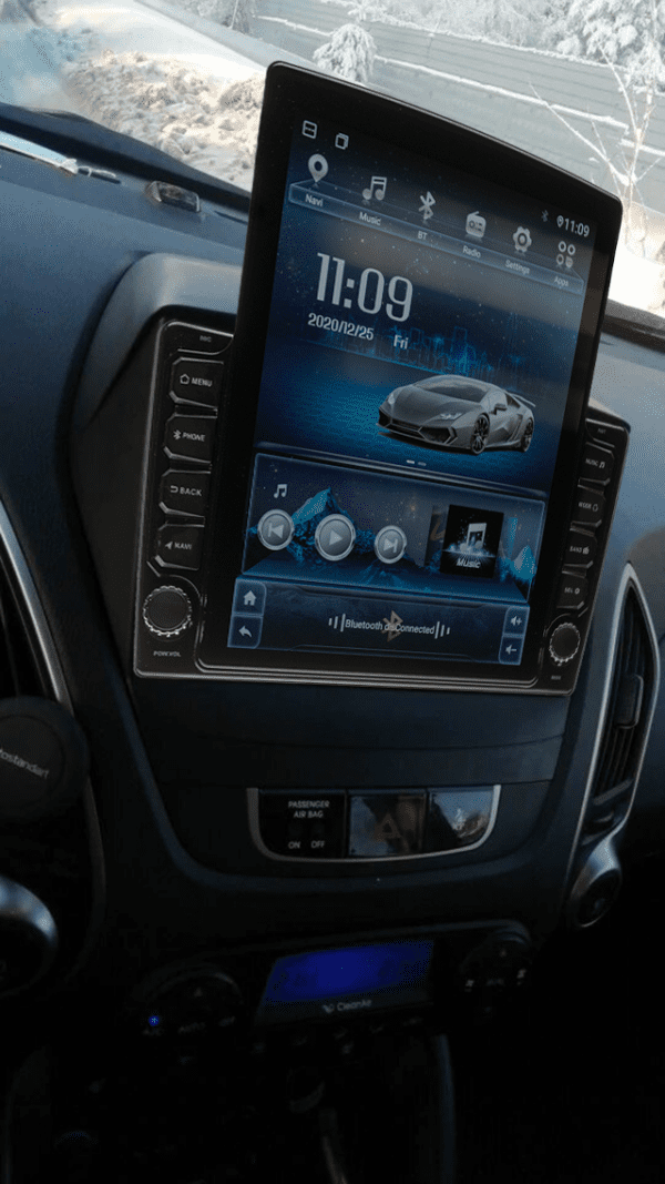 Navigatie AUTONAV Android GPS Dedicata Hyundai Tucson 2009-2015, Model XPERT Memorie 64GB Stocare, 4GB DDR3 RAM, Butoane Si Volum Fizice, Display Vertical Stil Tesla 10" Full-Touch, WiFi, 2 x USB, Bluetooth, 4G, Octa-Core 8 * 1.3GHz, 4 * 50W Audio