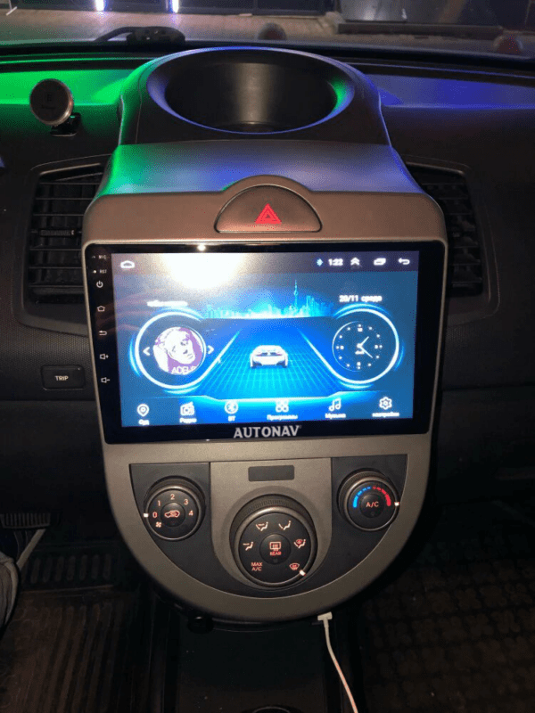 Navigatie AUTONAV PLUS Android GPS Dedicata Kia Soul 2008-2014, Model Classic, Memorie 16GB Stocare, 1GB DDR3 RAM, Display 9" Full-Touch, WiFi, 2 x USB, Bluetooth, Quad-Core 4 * 1.3GHz, 4 * 50W Audio