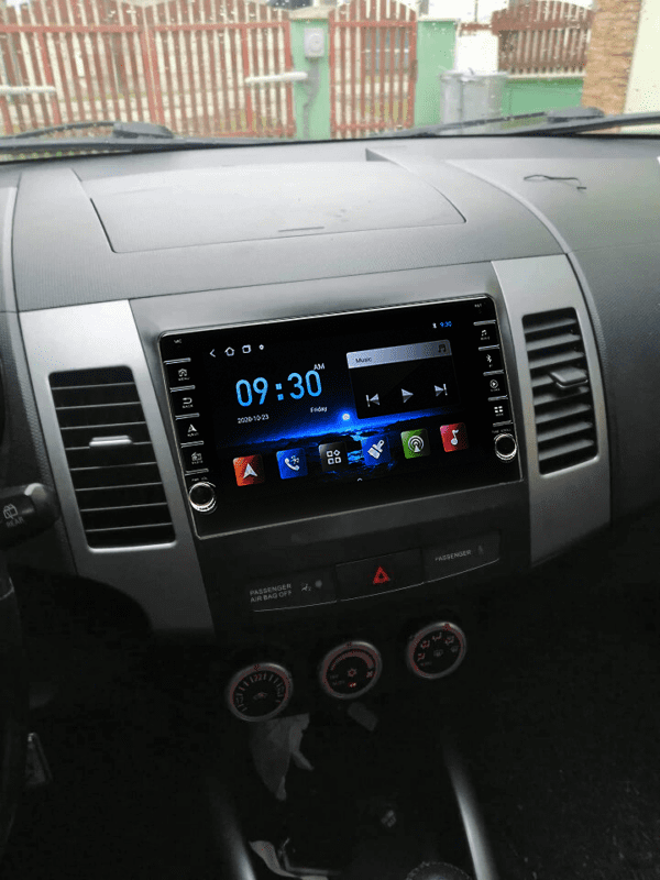 Navigatie AUTONAV Android GPS Dedicata Mitsubishi Outlander 2006-2011 si Citroen C-Crosser 2007-2012, Model PRO Memorie 128GB Stocare, 6GB DDR3 RAM, Butoane Laterale Si Regulator Volum, Display 8" Full-Touch, WiFi, 2 x USB, Bluetooth, 4G, Octa-Core 8 * 1.3GHz, 4 * 50W Audio