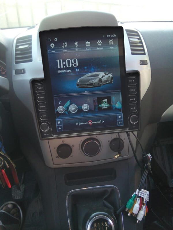 Navigatie AUTONAV Android GPS Dedicata Opel Astra H si Zafira B, Model XPERT Memorie 64GB Stocare, 4GB DDR3 RAM, Display Vertical Stil Tesla 10" Full-Touch, WiFi, 2 x USB, Bluetooth, 4G, Octa-Core 8 * 1.3GHz, 4 * 50W Audio