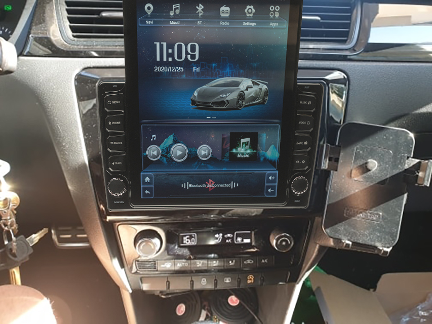 Navigatie AUTONAV PLUS Android GPS Dedicata Skoda Rapid 2012-2020, Model XPERT Memorie 16GB Stocare, 1GB DDR3 RAM, Display Vertical Stil Tesla 10" Full-Touch, WiFi, 2 x USB, Bluetooth, Quad-Core 4 * 1.3GHz, 4 * 50W Audio