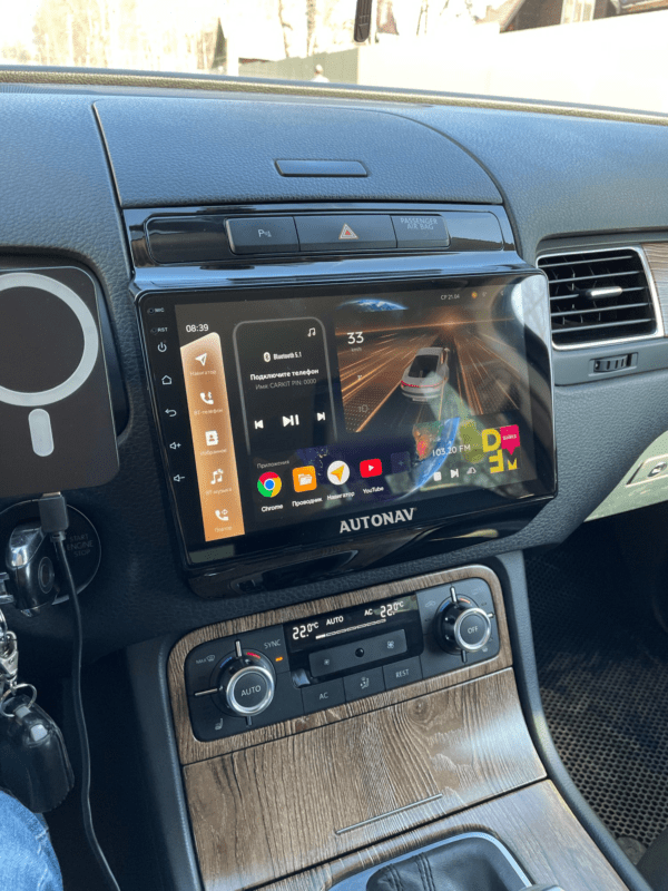 Navigatie AUTONAV Android GPS Dedicata Volkswagen Touareg 2010-2018, Model Classic, 32GB Stocare, 2GB DDR3 RAM, Display 9" , WiFi, 2 x USB, Bluetooth, Quad-Core 4 * 1.3GHz, 4 * 50W Audio