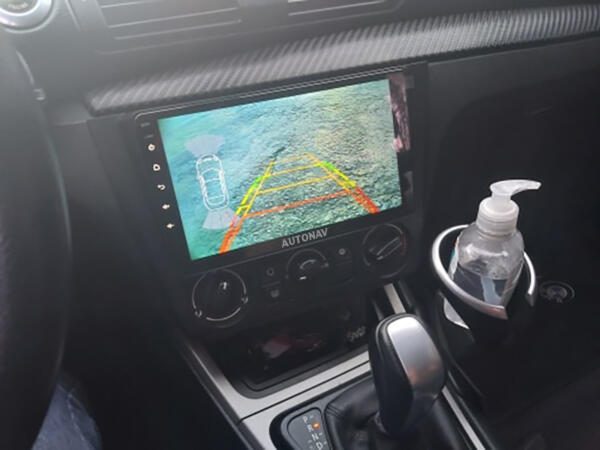 Navigatie AUTONAV Android GPS Dedicata BMW Seria 1 E81-88 AC Manual, Model Classic, Memorie 32GB Stocare, 2GB DDR3 RAM, Display 9" Full-Touch, WiFi, 2 x USB, Bluetooth, Quad-Core 4 * 1.3GHz, 4 * 50W Audio