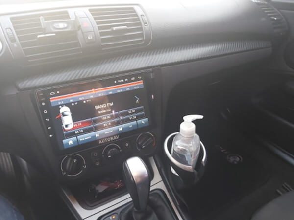 Navigatie AUTONAV ECO Android GPS Dedicata BMW Seria 1 E81-88 AC Manual, Model Classic, Memorie 16GB Stocare, 1GB DDR3 RAM, Display 9" Full-Touch, WiFi, 2 x USB, Bluetooth, CPU Quad-Core 4 * 1.3GHz, 4 * 50W Audio, Intrare Subwoofer, Amplificator