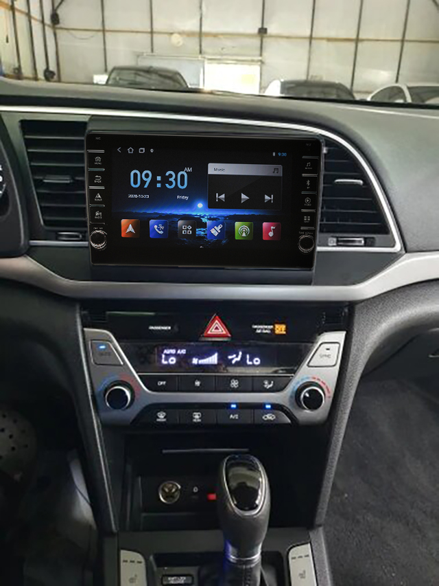 Navigatie AUTONAV ECO Android GPS Dedicata Hyundai Elantra Dupa 2015, Model PRO Memorie 16GB Stocare, 1GB DDR3 RAM, Display 8" Full-Touch, WiFi, 2 x USB, Bluetooth, Quad-Core 4 * 1.3GHz, 4 * 50W Audio