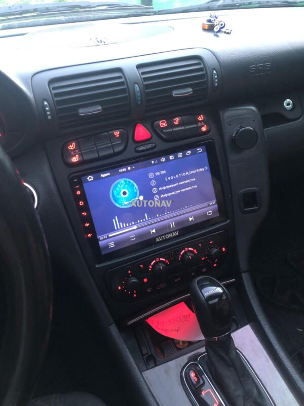 Navigatie AUTONAV Android GPS Dedicata Mercedes Clasa C CLK W203 2000-2005, Model Classic, Memorie 128GB Stocare, 6GB DDR3 RAM, Display 9" Full-Touch, WiFi, 2 x USB, Bluetooth, 4G, Octa-Core 8 * 1.3GHz, 4 * 50W Audio