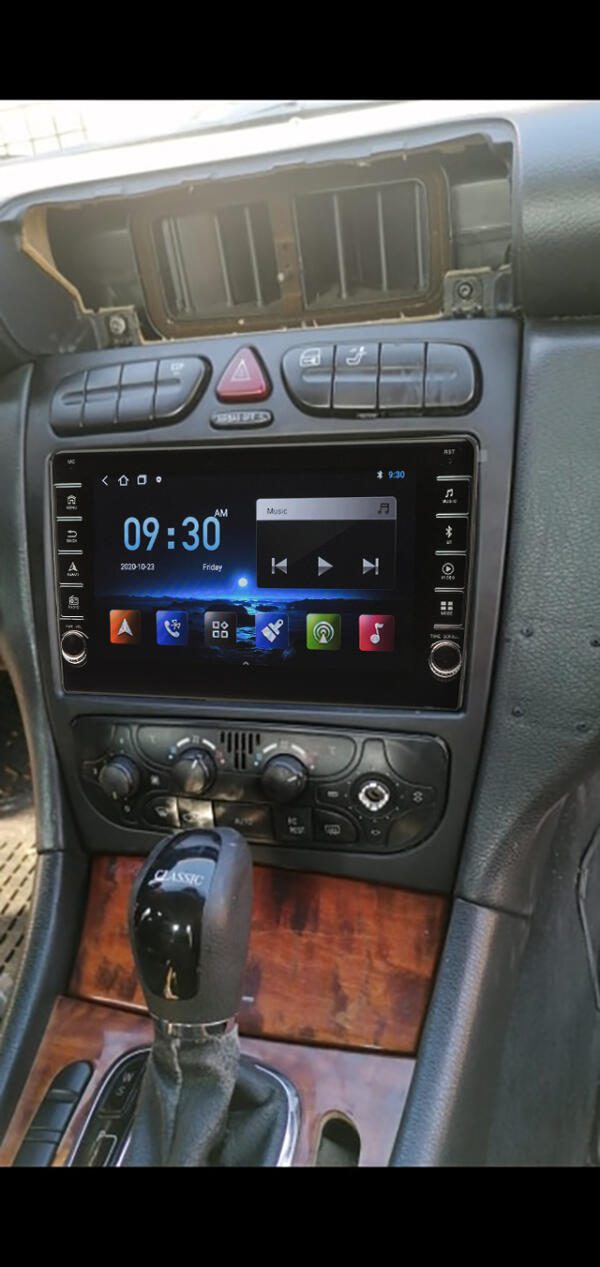 Navigatie AUTONAV Android GPS Dedicata Mercedes Clasa C CLK W203 2000-2005, Model PRO Memorie 64GB Stocare, 4GB DDR3 RAM, Display 8" Full-Touch, WiFi, 2 x USB, Bluetooth, 4G, Octa-Core 8 * 1.3GHz, 4 * 50W Audio