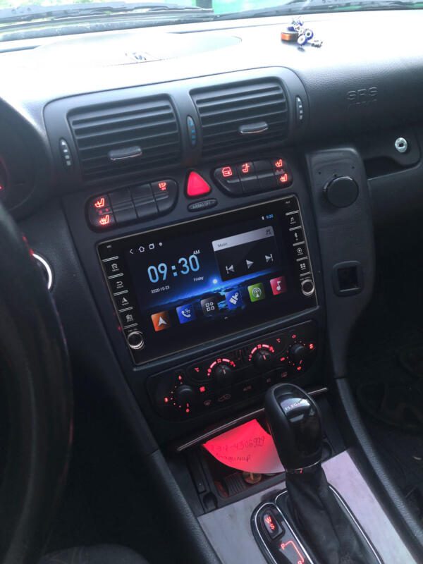 Navigatie AUTONAV Android GPS Dedicata Mercedes Clasa C CLK W203 2000-2005, Model PRO Memorie 64GB Stocare, 4GB DDR3 RAM, Display 8" Full-Touch, WiFi, 2 x USB, Bluetooth, 4G, Octa-Core 8 * 1.3GHz, 4 * 50W Audio