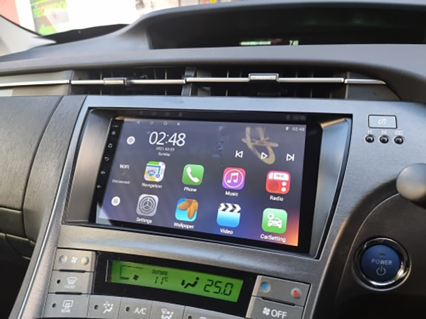Navigatie AUTONAV ECO Android GPS Dedicata Toyota Prius 2009-2015, Model Classic, Memorie 16GB Stocare, 1GB DDR3 RAM, Display 9" Full-Touch, WiFi, 2 x USB, Bluetooth, CPU Quad-Core 4 * 1.3GHz, 4 * 50W Audio, Intrare Subwoofer, Amplificator