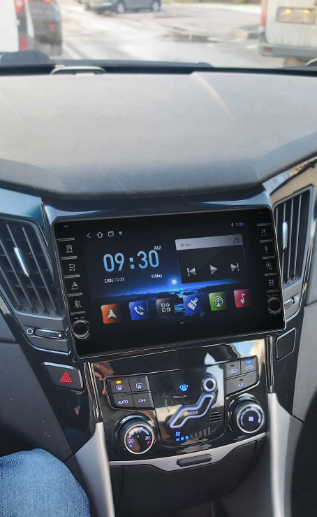 Navigatie AUTONAV PLUS Android GPS Dedicata Hyundai i40 2011-2019, Model PRO Memorie 16GB Stocare, 1GB DDR3 RAM, Display 8" Full-Touch, WiFi, 2 x USB, Bluetooth, Quad-Core 4 * 1.3GHz, 4 * 50W Audio