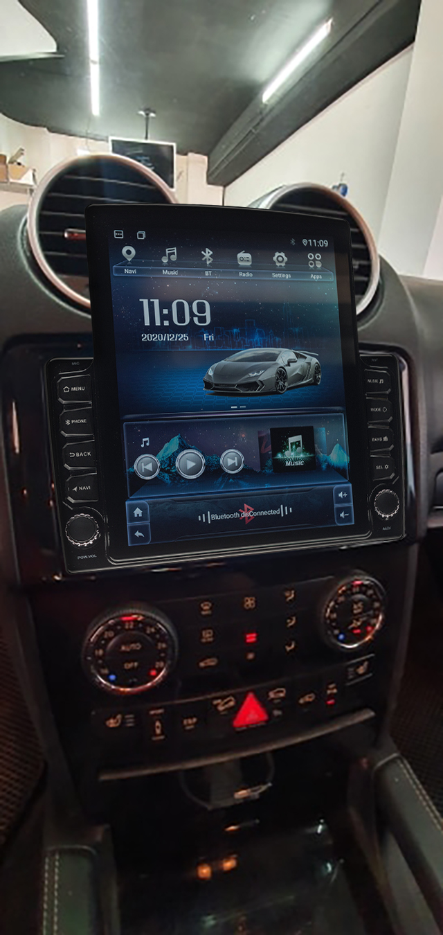 Navigatie AUTONAV Android GPS Dedicata Mercedes Clasa ML GL 2005-2012, Model XPERT Memorie 32GB Stocare, 2GB DDR3 RAM, Display Vertical Stil Tesla 10" Full-Touch, WiFi, 2 x USB, Bluetooth, Quad-Core 4 * 1.3GHz, 4 * 50W Audio