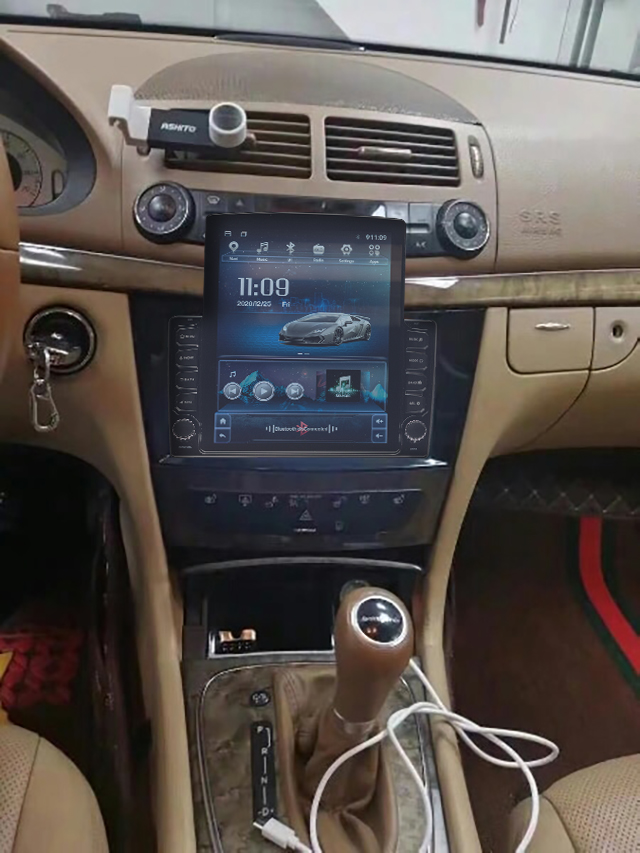Navigatie AUTONAV Android GPS Dedicata Mercedes Clasa E CLS W211 2002-2010, Model XPERT Memorie 32GB, 2GB DDR3 RAM, Display Vertical Stil Tesla 10" Full-Touch, WiFi, 2 x USB, Bluetooth, Quad-Core 4 * 1.3GHz, 4 * 50W Audio