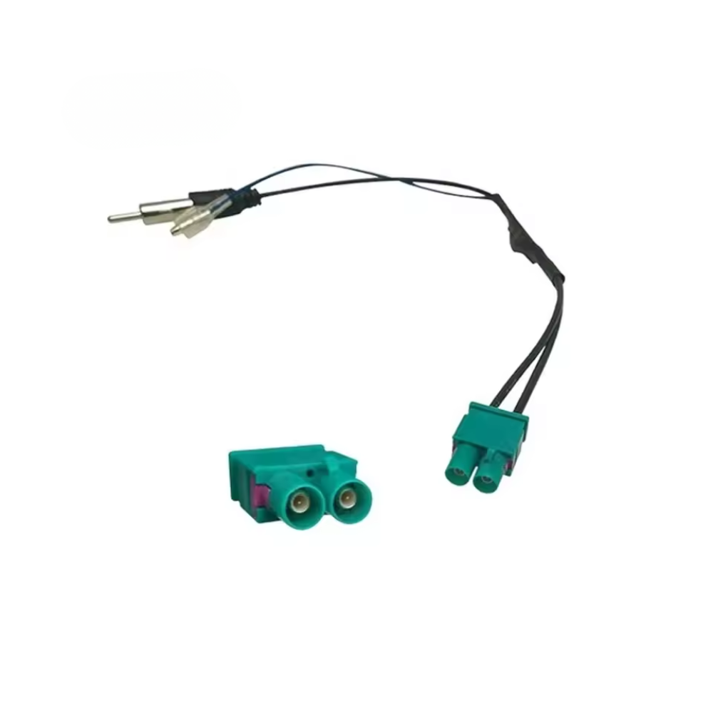 Adaptor Antenă Radio dublu-mama la standard tata pentru RNS510(MFD3)/RCD510/310/ Jetta/ Golf/MK5/MK6/ Passat B6/B7/ Tiguan