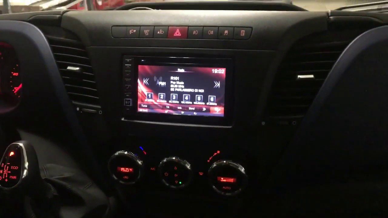 Rama Adaptoare 2DIN IVECO Daily..